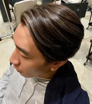 ショート カラー メンズ 池西 佳穂のヘアスタイル
