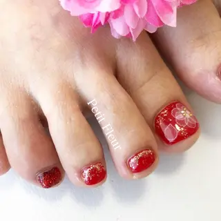 ネイル Petit Fleur所属・青柳 亜梨奈のマツエク・マツパデザイン