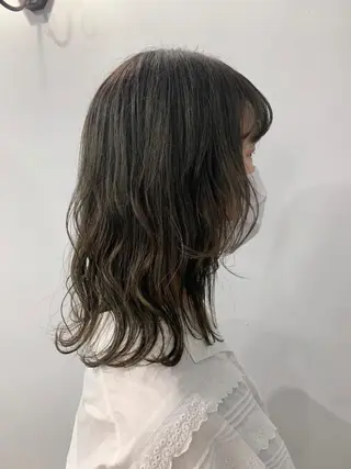 ミディアム 舘谷 愛莉のヘアスタイル