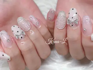 ネイル 芦辺 香奈のネイルデザイン