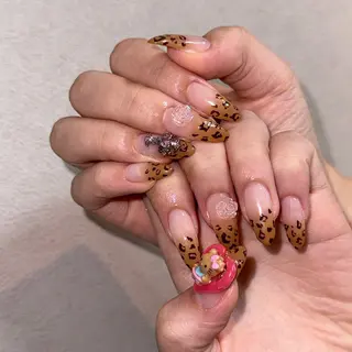 ネイル 🎀NAIL🎀 AI🪄︎︎◝✩のネイルデザイン