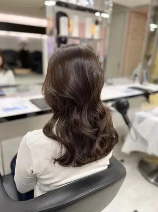 カラー 🪞［公式］ UNITED横浜🪞のヘアスタイル