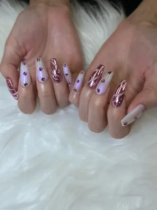 ネイル M.jewelry himeka🍒のネイルデザイン