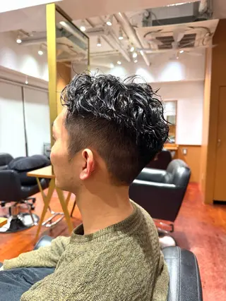 ショート パーマ メンズ Quehair所属・白倉 翼のヘアスタイル