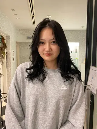 セミロング 高山 沙来/レイヤー カット/縮毛矯正のヘアスタイル