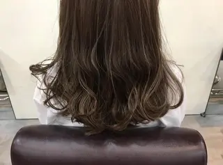 セミロング カラー 平野 優奈のヘアスタイル