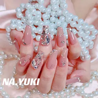 ネイル 🦋 Queenieのネイルデザイン