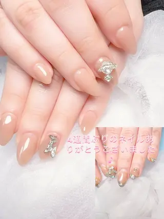 ネイル pink ladyサロン所属・べ にのネイルデザイン