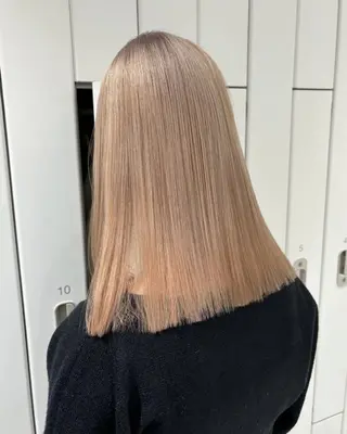 セミロング カラー 脇野 茉優のヘアスタイル