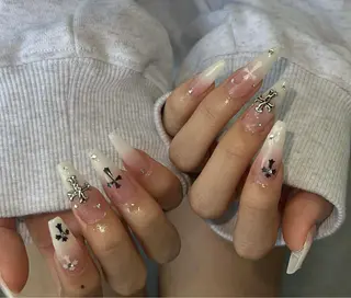 ネイル Amee Nailsalonのネイルデザイン