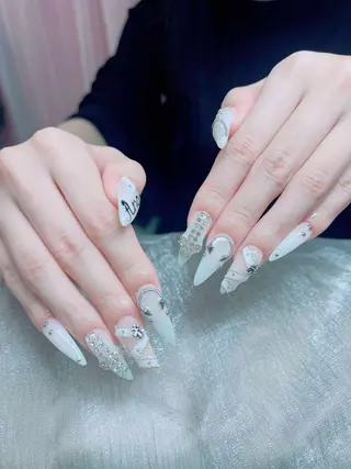 ネイル ゴテゴテ ネイルのネイルデザイン