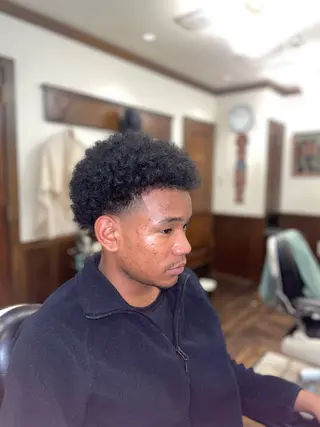 ショート メンズ ITO TOMのヘアスタイル