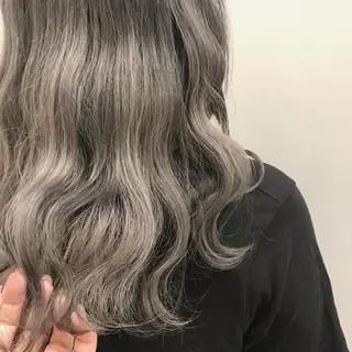 カラー パーマ ロング SSINSTUDIO梅田店所属・SSINSTUDIO 🦄towa🦄の眉毛・アイブロウイメージ