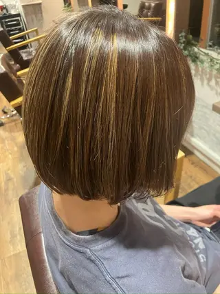 ショート カラー 葉月 怜美のヘアスタイル