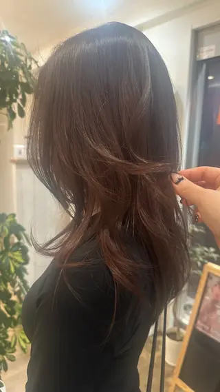 カラー 松本 羅華のヘアスタイル