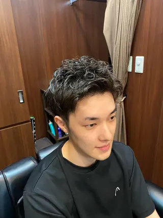 ミディアム パーマ 齋藤 梅太郎のヘアスタイル