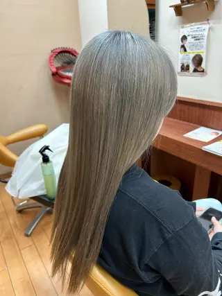 ロング ルキ🌈ブリーチカラ ー&メンズパーマ🦄のヘアスタイル