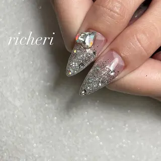 ミディアム ネイル richeri beautyのネイルデザイン