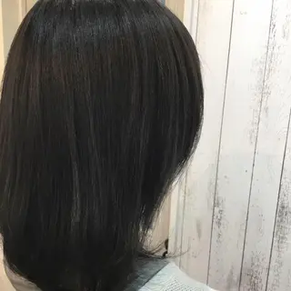 ミディアム カラー embrace エンブレイスのヘアスタイル