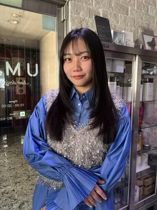 カラー AYANE 韓国ヘア /レイヤーカットのヘアスタイル