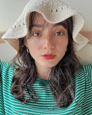 セミロング カラー haco＋所属・圧倒的デザイン力 店長🎨RENAのヘアスタイル