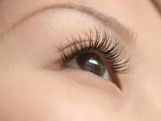 マツエク・マツパ 💕丸島 夏名🐰🍀のマツエク・マツパデザイン