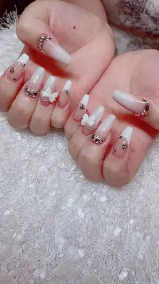 ネイル Le'a シズカのネイルデザイン