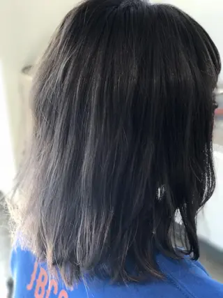 ミディアム セミロング カラー 🌈ディレクター🌈 徳松優希のヘアスタイル