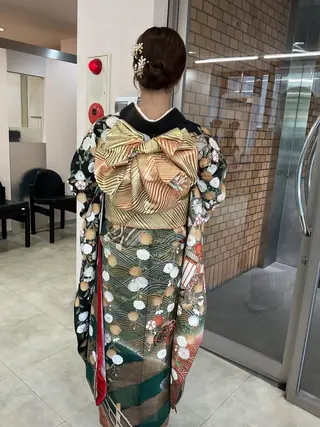 セミロング ヘアアレンジ au美容室所属・au栄矢場町 水素髪質改善Tのヘアスタイル