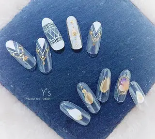 ネイル YUMI NAGAI  のネイルデザイン