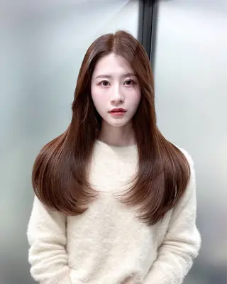 カラー 韓国レイヤーカット 髪質改善▫️水野有真のヘアスタイル