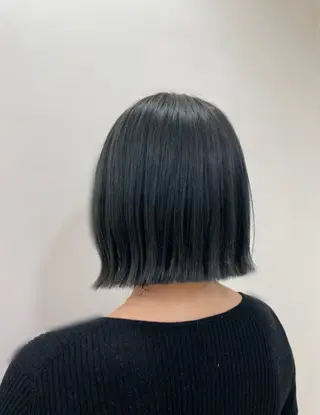 ショート 透明感カラー🫧 aika🐈のヘアスタイル