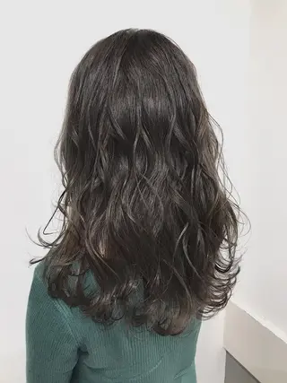 セミロング カラー lani 天神大名/ブリーチのヘアスタイル