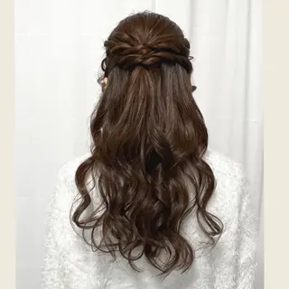 ヘアアレンジ CHATEAU TERRACE所属・似合うヘアメイク🪞 CHATEAUのヘアスタイル