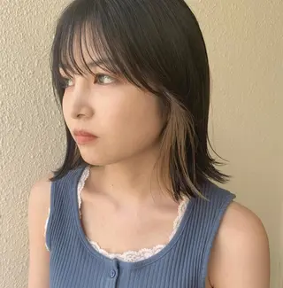 ミディアム カラー iLi所属・iLi 《イリ》のヘアスタイル