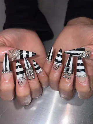 ネイル 👽個性派ネイル🎀 komachiのマツエク・マツパデザイン