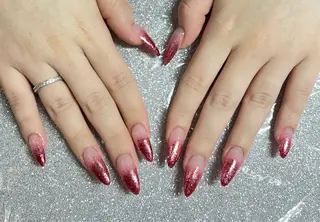 ネイル VIERU 🌈🎀💖のネイルデザイン