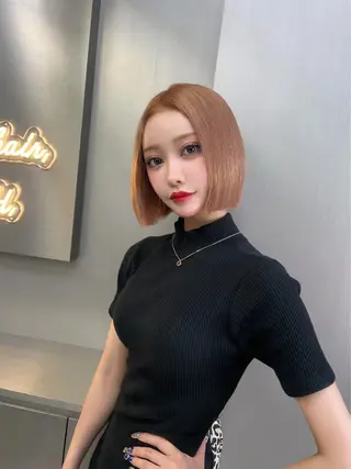 ショート カラー みつゆ 表参道/原宿のヘアスタイル