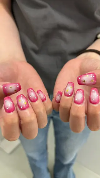 ネイル Queen所属・伊藤 梨恋のネイルデザイン