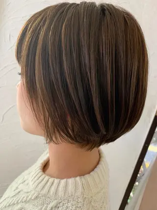 ショート カラー 菅野 愛のヘアスタイル