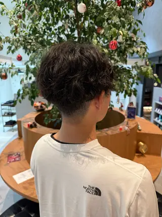 パーマ メンズ ayaka |トレンドヘアのヘアスタイル