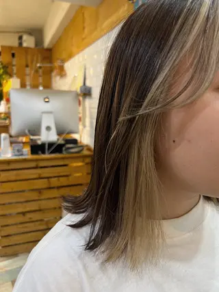 ミディアム カラー KANA/ボブ/ インナーカラー/艶髪のヘアスタイル