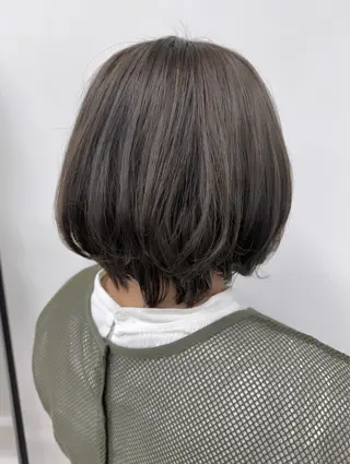 ショート ukaアシスタント 志賀彩子のヘアスタイル