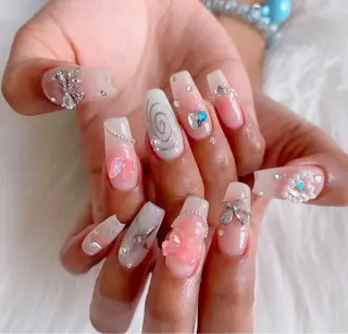 ネイル Lina nail所属・Lunaa 池袋のネイルデザイン