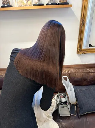 ロング ミルクティー× グレージュMOMOのヘアスタイル