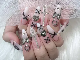 ネイル 西野 カナのネイルデザイン