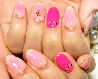 ネイル ネイル＆フラワーサロン〜Ri✦hiro〜鳥栖店所属・HIRATA RIEのネイルデザイン