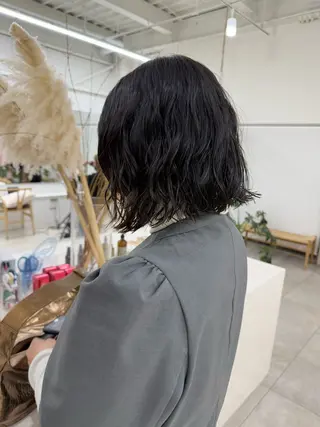 ミディアム パーマ 林 莉央のヘアスタイル