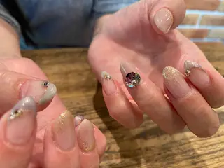 ネイル 佐藤  悠子のネイルデザイン