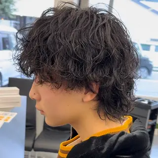 ミディアム パーマ メンズ &c. hair studio所属・メンズパーマの人 KAZUのヘアスタイル